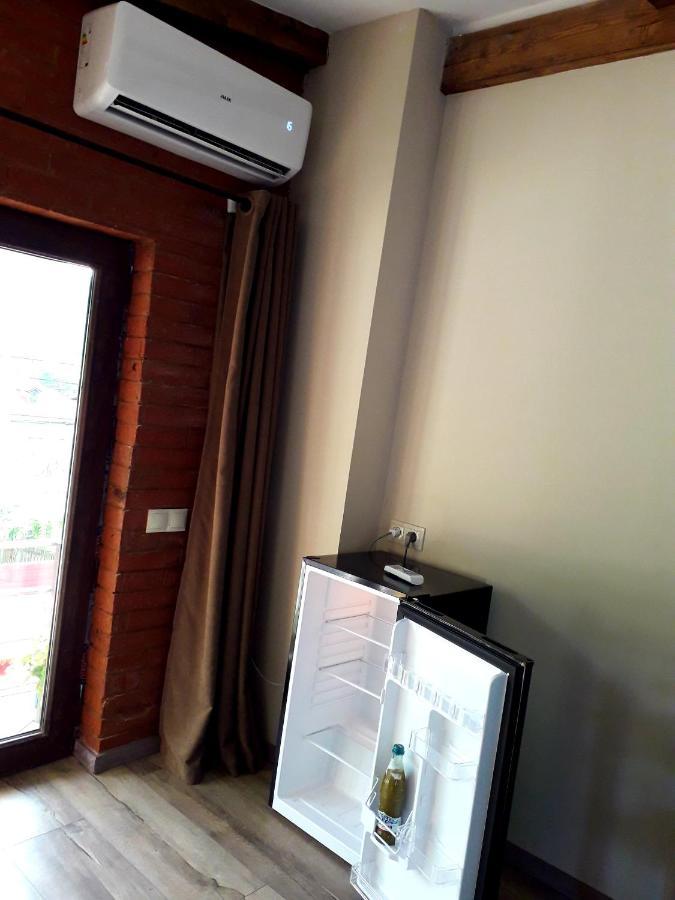 Holiday Home Borjomi ภายนอก รูปภาพ