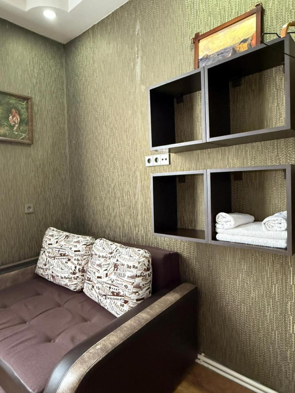 Holiday Home Borjomi ภายนอก รูปภาพ